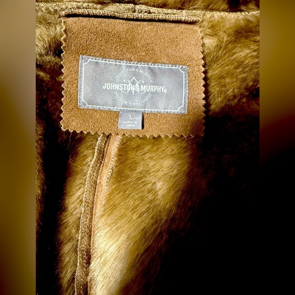 Elegant Tan Coat with Faux Fur Trim - Picture 8 of 8